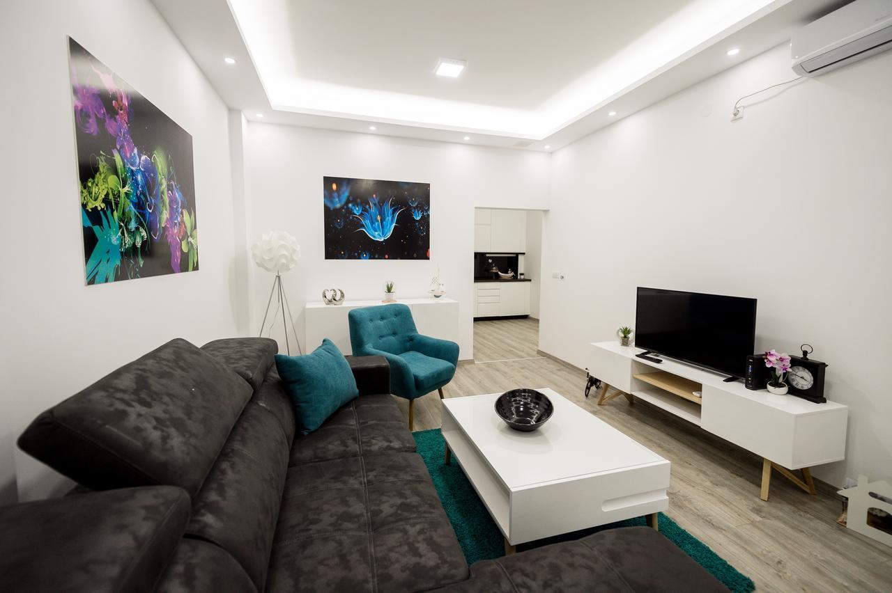 Centar Lux Appartement Arandelovac Buitenkant foto