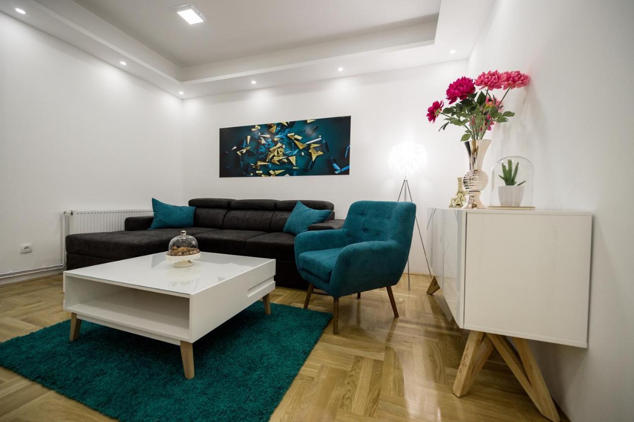Centar Lux Appartement Arandelovac Buitenkant foto
