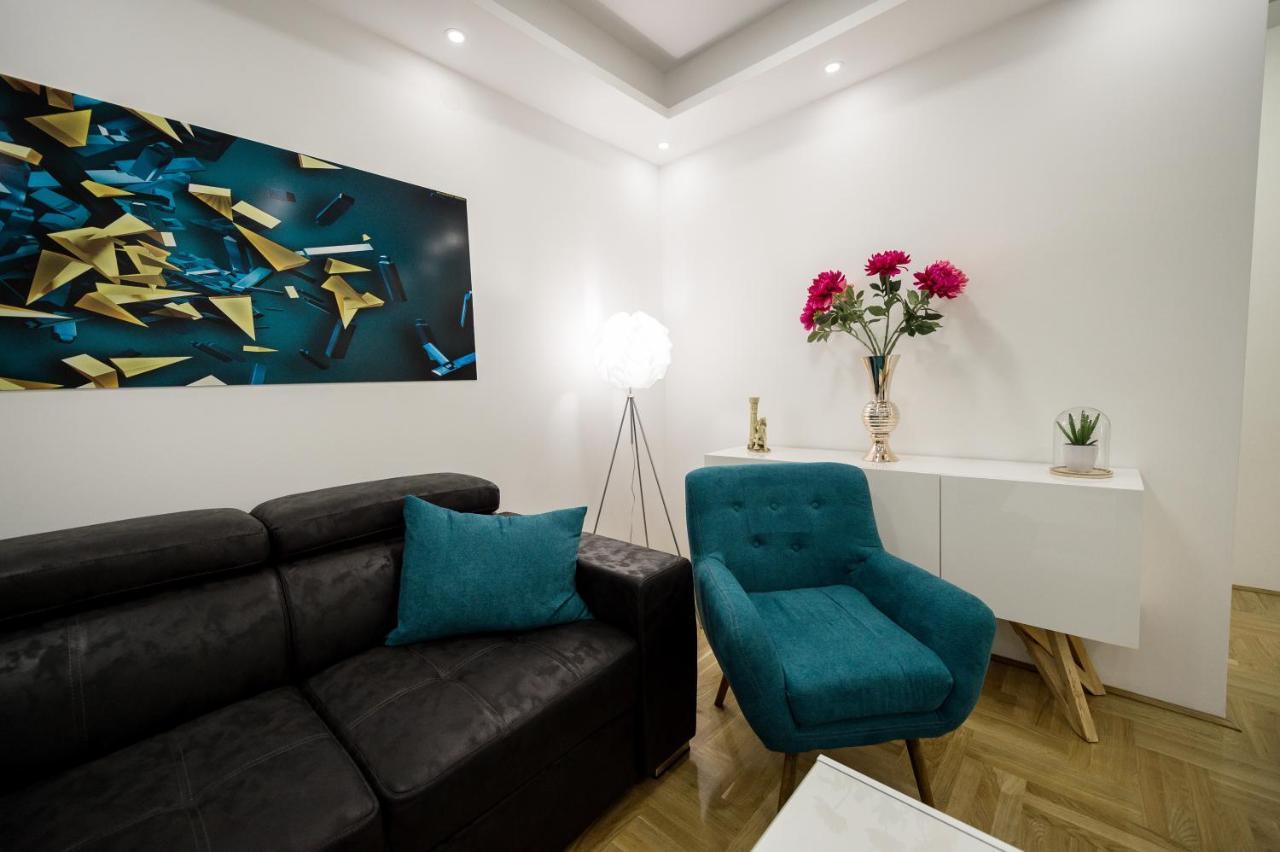 Centar Lux Appartement Arandelovac Buitenkant foto