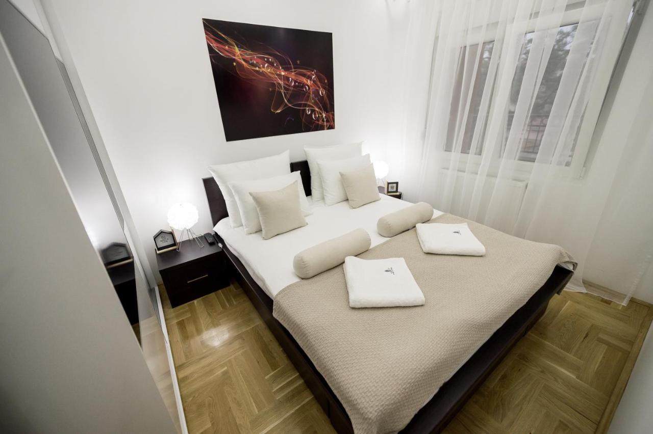 Centar Lux Appartement Arandelovac Buitenkant foto