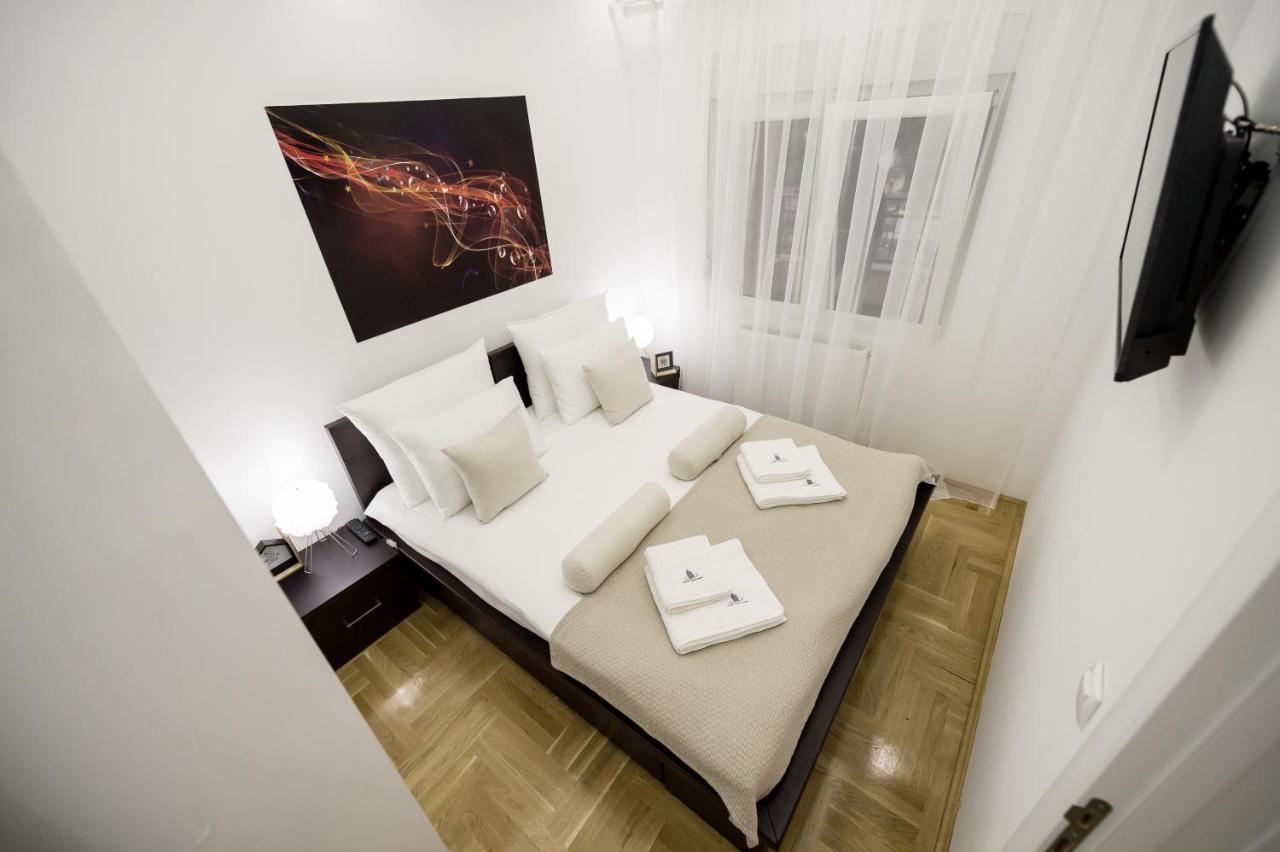 Centar Lux Appartement Arandelovac Buitenkant foto